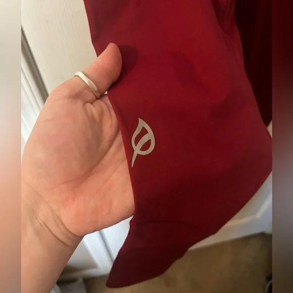 P’tula Crop Leggings in Red - Picture 2 of 7